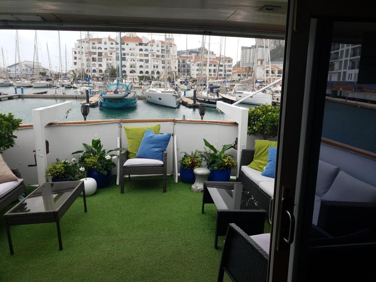 Jasmine Coral Jay Boutique Boatel Ocean Village Gibraltár Kültér fotó
