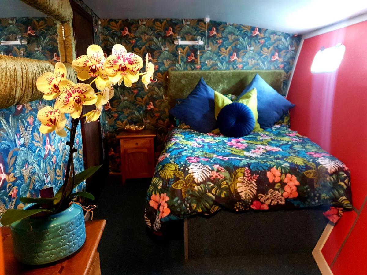 Jasmine Coral Jay Boutique Boatel Ocean Village Gibraltár Kültér fotó