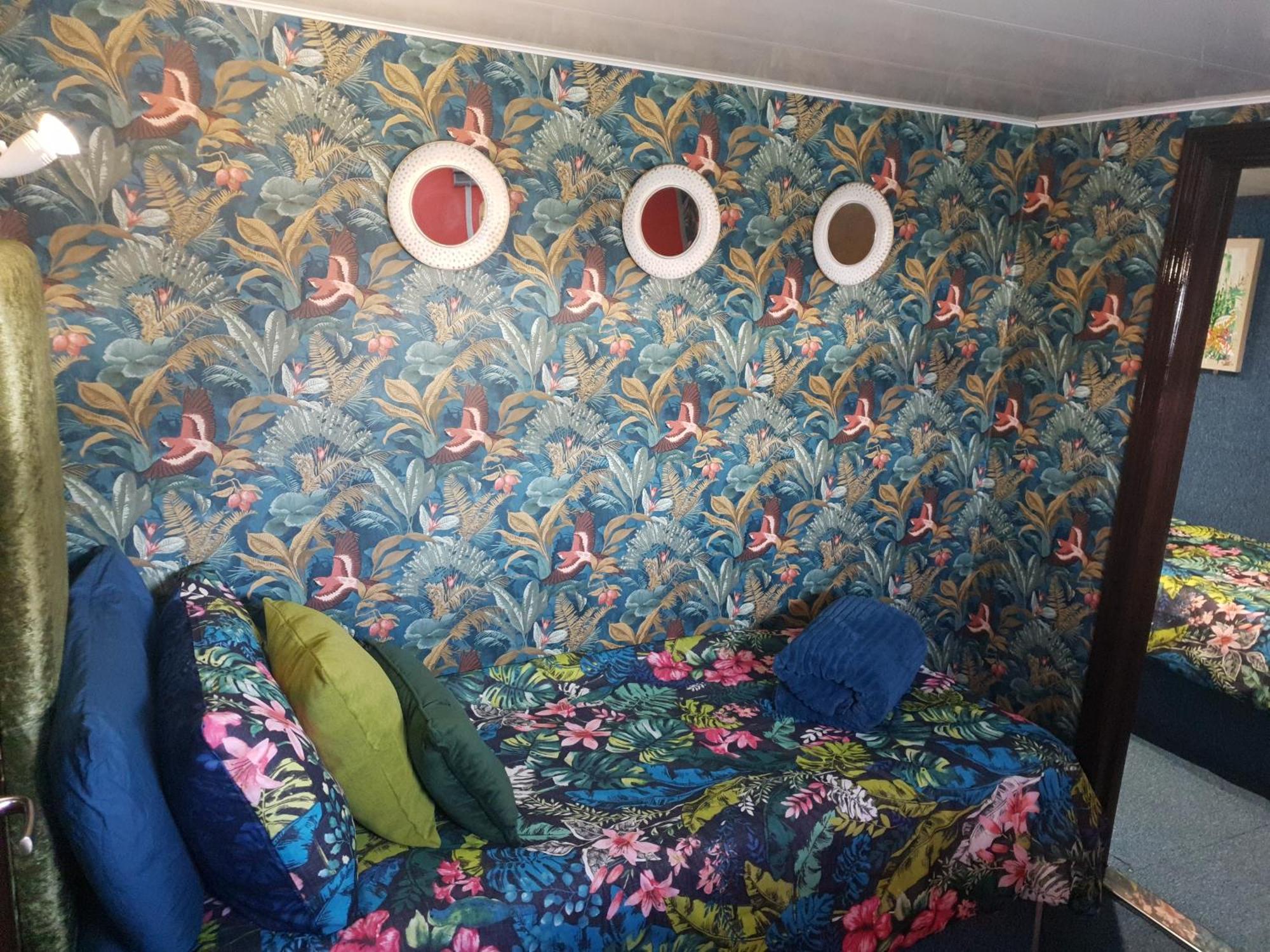 Jasmine Coral Jay Boutique Boatel Ocean Village Gibraltár Szoba fotó